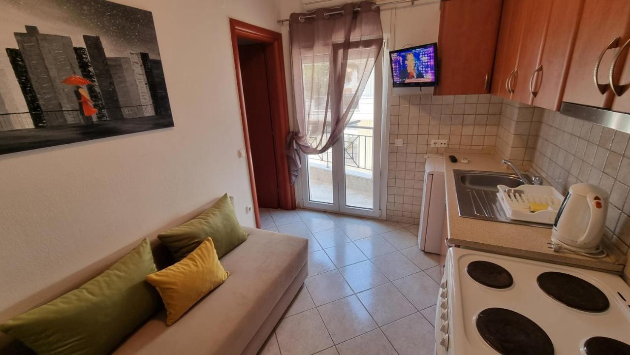 Premium Suites Ofrínion Esterno foto