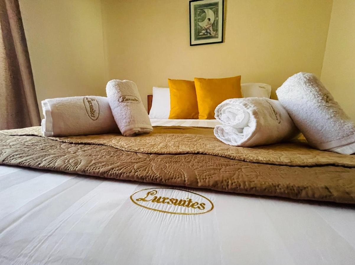 Premium Suites Ofrínion Esterno foto