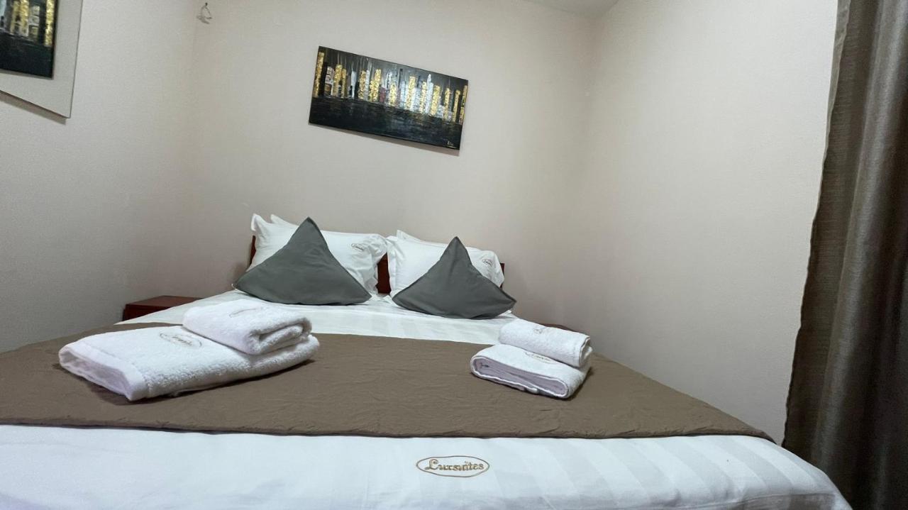 Premium Suites Ofrínion Esterno foto